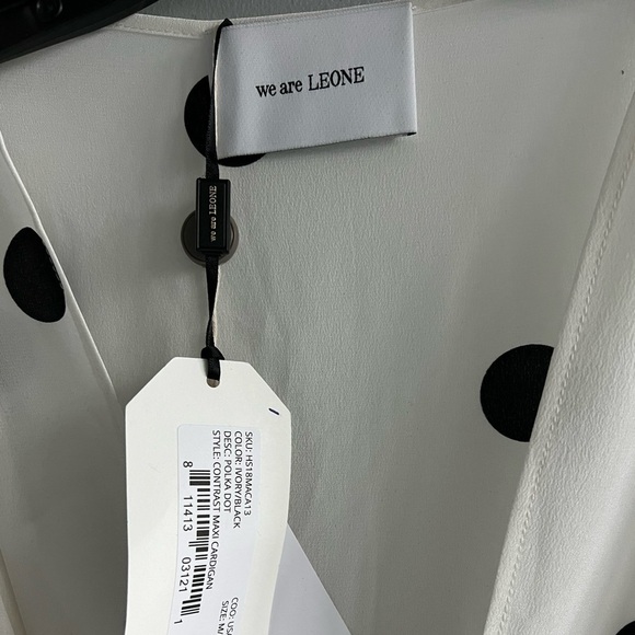 WE ARE LEONE Belted Polka-dot Silk Crepe De Chine Robe In White - Picture 7 of 14